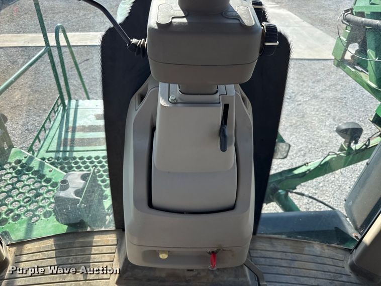 image for item EX2017 2014 John Deere R4038 sprayer