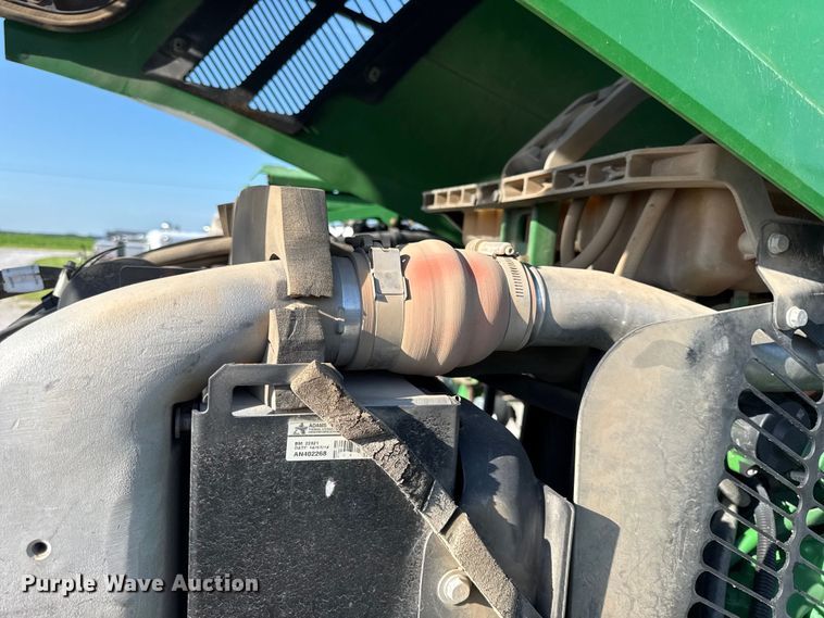 image for item EX2017 2014 John Deere R4038 sprayer