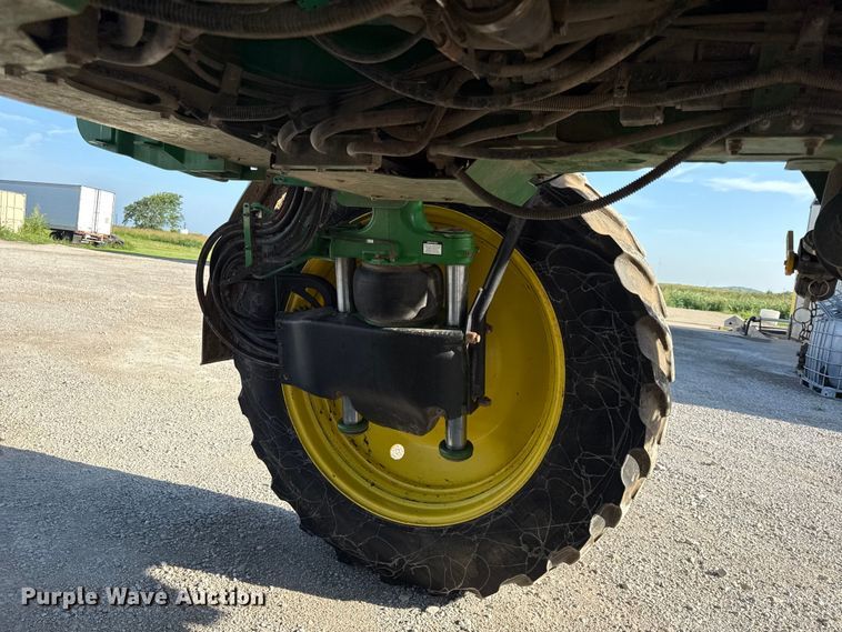 image for item EX2017 2014 John Deere R4038 sprayer