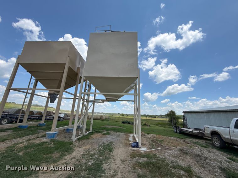 image for item EX2058 Grain bin 