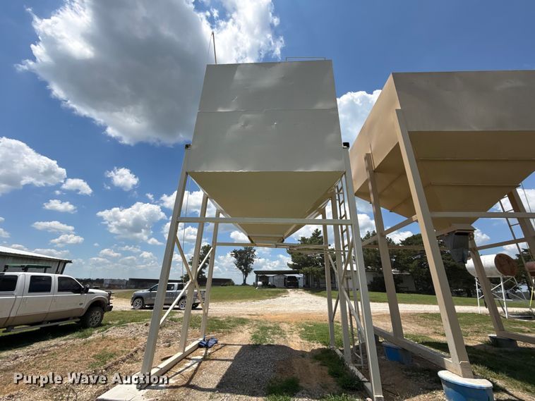 image for item EX2058 Grain bin 