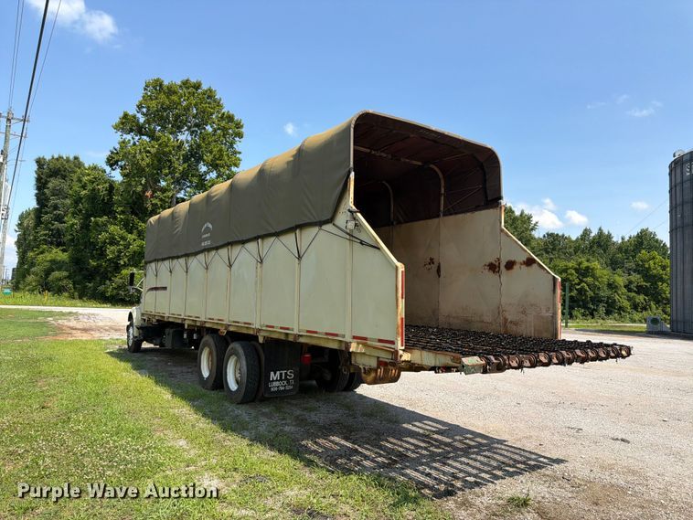 image for item EX3014 1992 International F-8100 cotton module transport truck