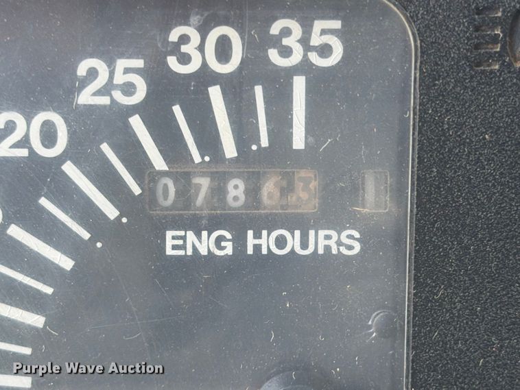 image for item EX3014 1992 International F-8100 cotton module transport truck