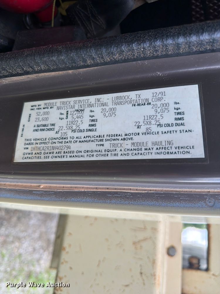 image for item EX3014 1992 International F-8100 cotton module transport truck