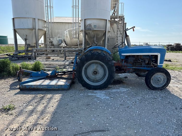 image for item FB6897 Ford tractor