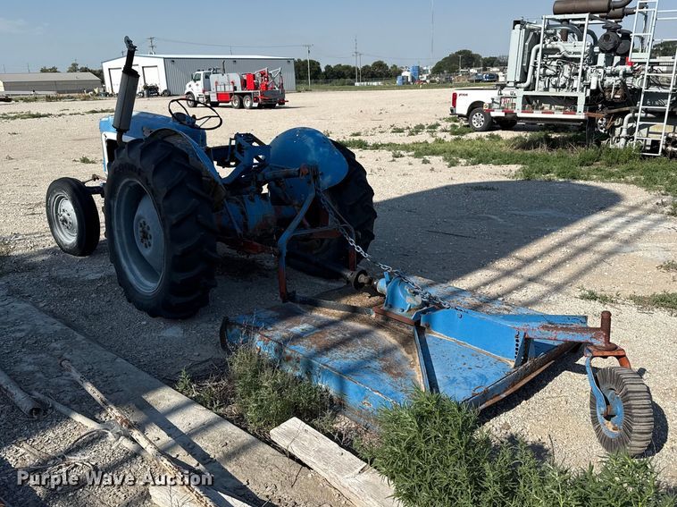 image for item FB6897 Ford tractor