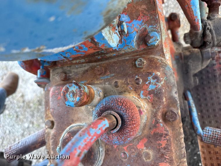 image for item FB6897 Ford tractor