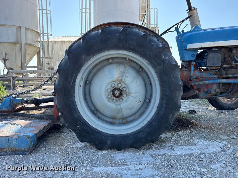 image for item FB6897 Ford tractor