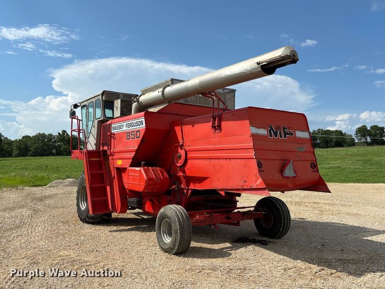 image for item FC1874 1984 Massey Ferguson 850 combine