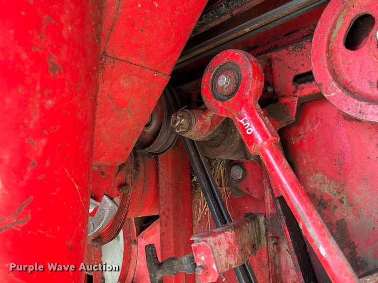 image for item FC1874 1984 Massey Ferguson 850 combine