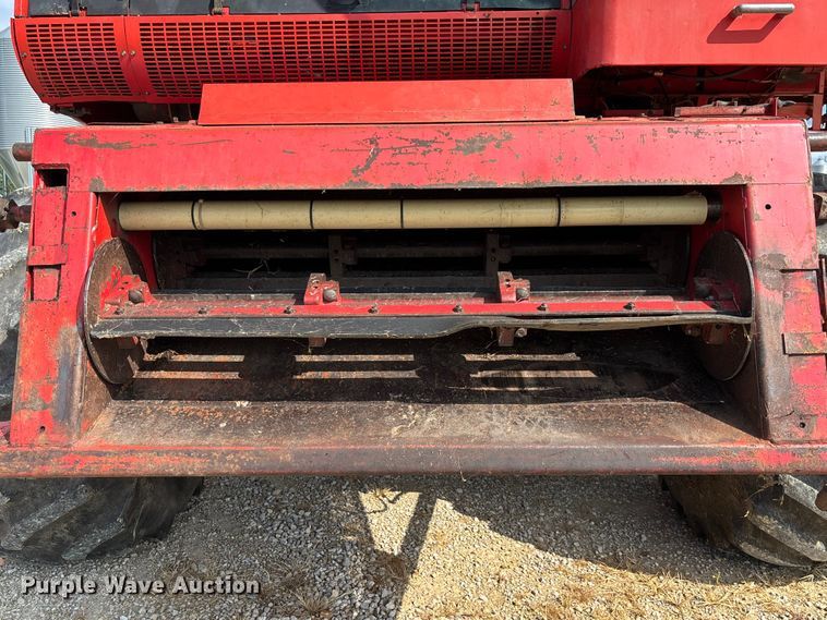 image for item FC1874 1984 Massey Ferguson 850 combine