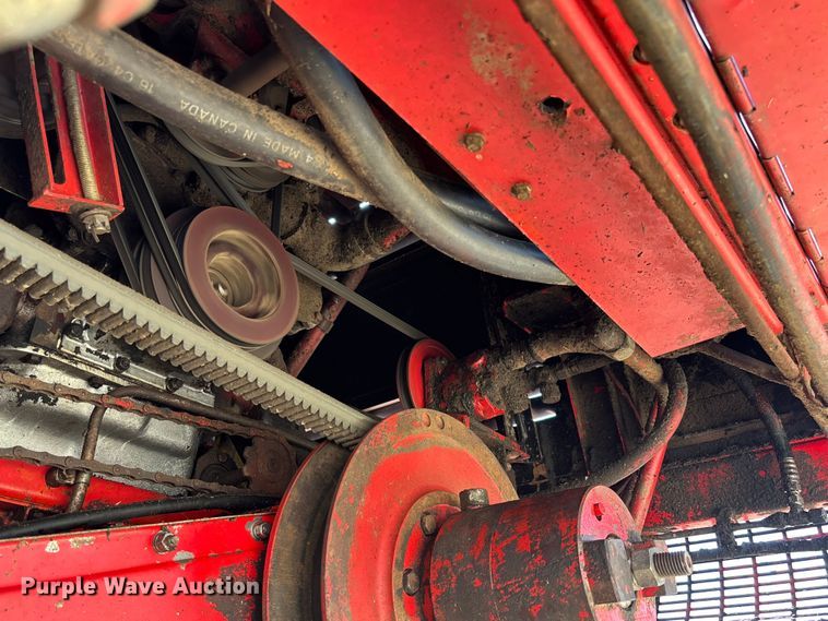 image for item FC1874 1984 Massey Ferguson 850 combine