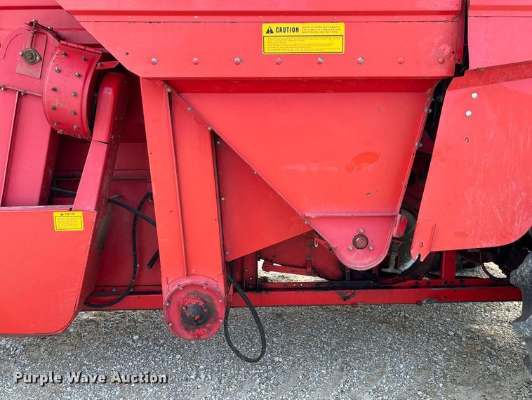 image for item FC1874 1984 Massey Ferguson 850 combine