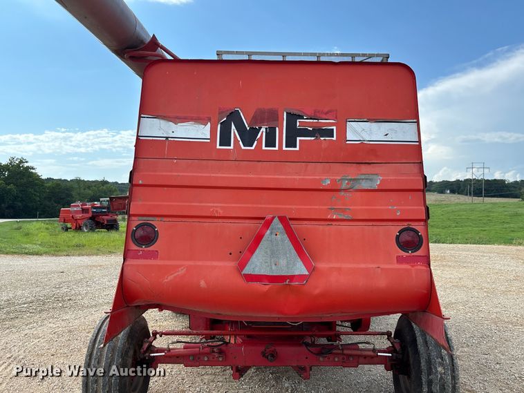 image for item FC1874 1984 Massey Ferguson 850 combine