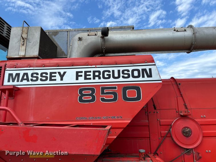 image for item FC1874 1984 Massey Ferguson 850 combine