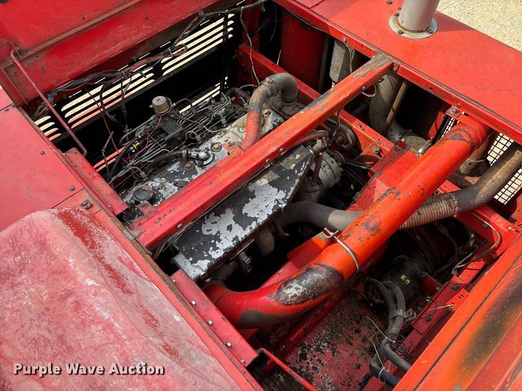 image for item FC1874 1984 Massey Ferguson 850 combine