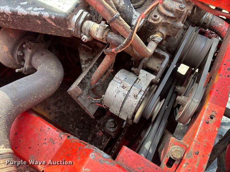image for item FC1874 1984 Massey Ferguson 850 combine