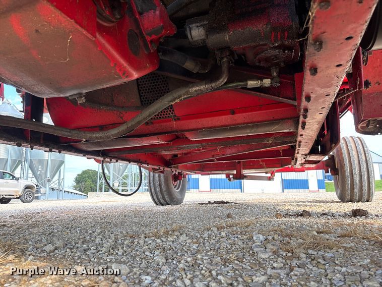 image for item FC1874 1984 Massey Ferguson 850 combine