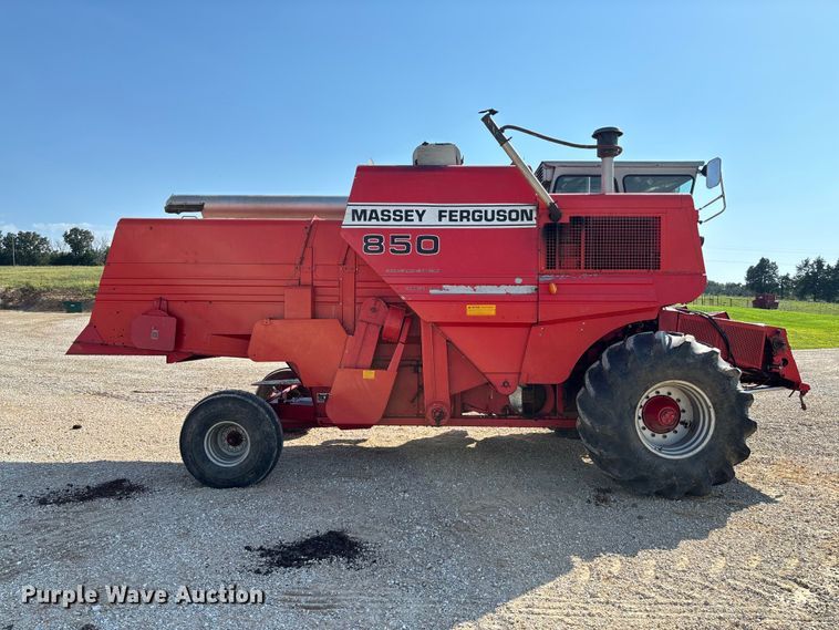 image for item FC1875 1983 Massey Ferguson 850 combine