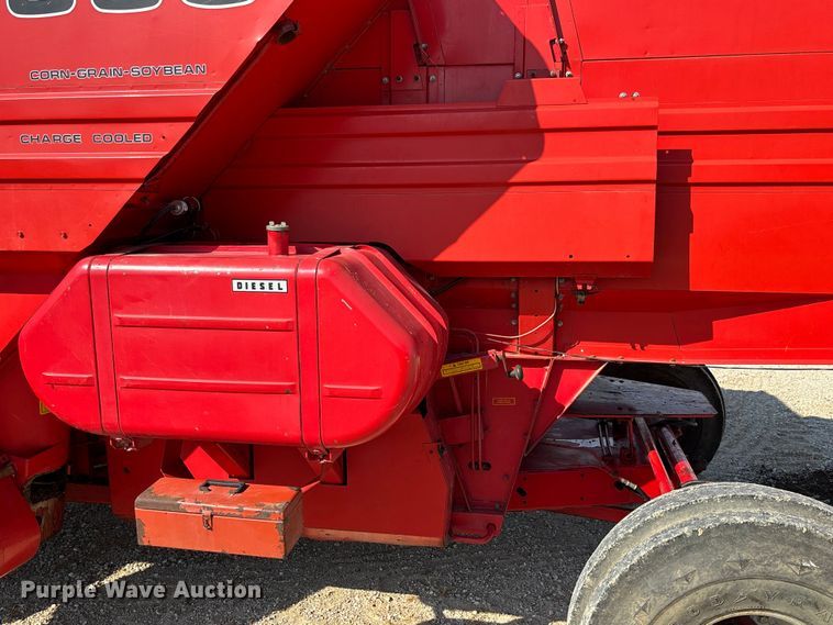 image for item FC1875 1983 Massey Ferguson 850 combine