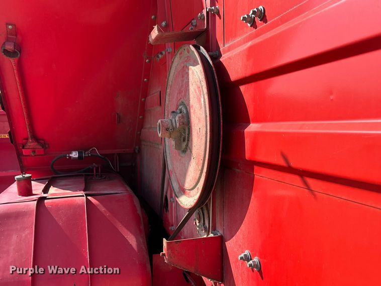 image for item FC1875 1983 Massey Ferguson 850 combine
