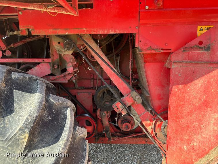 image for item FC1875 1983 Massey Ferguson 850 combine