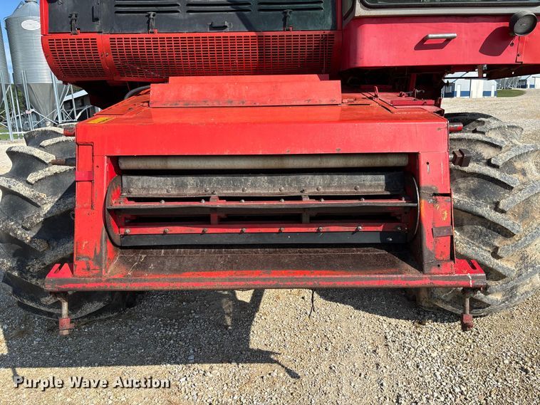 image for item FC1875 1983 Massey Ferguson 850 combine