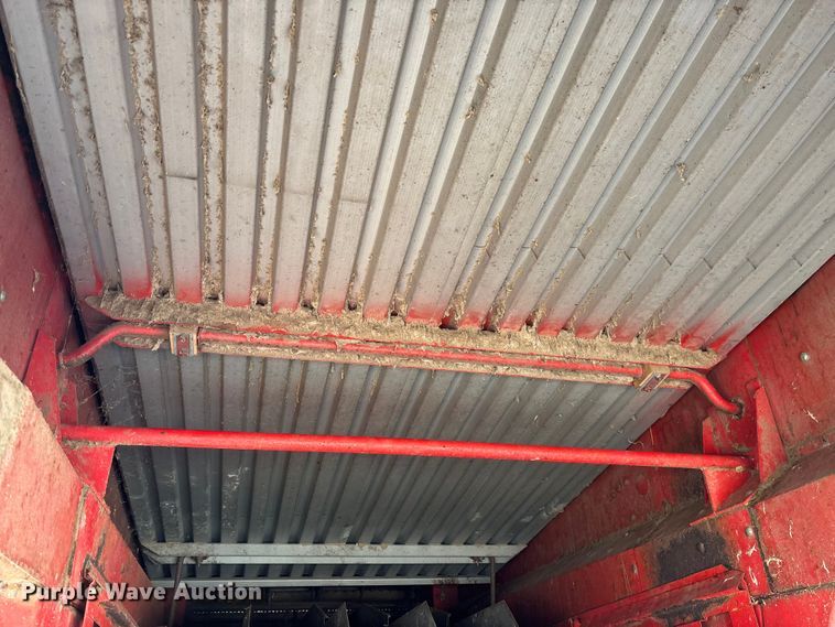 image for item FC1875 1983 Massey Ferguson 850 combine