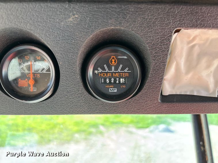 image for item FC1875 1983 Massey Ferguson 850 combine