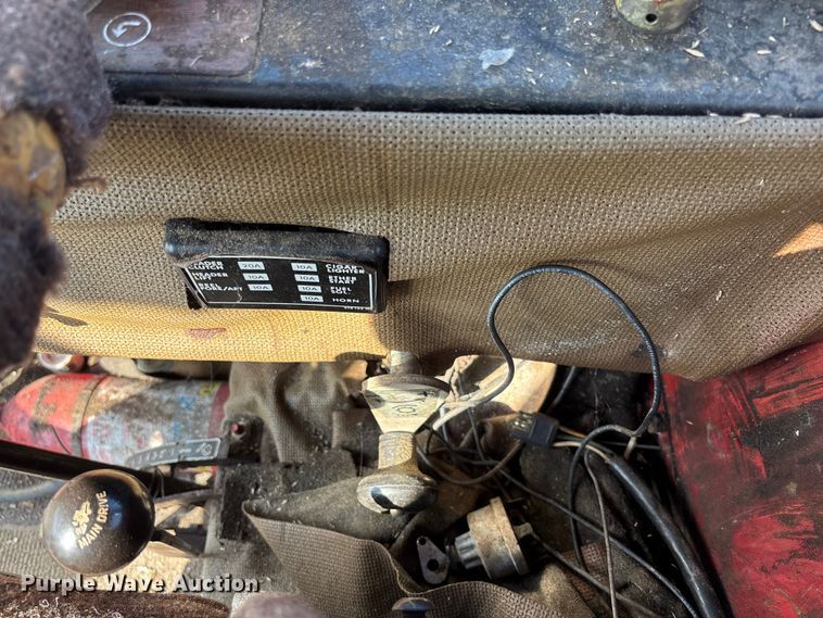 image for item FC1875 1983 Massey Ferguson 850 combine