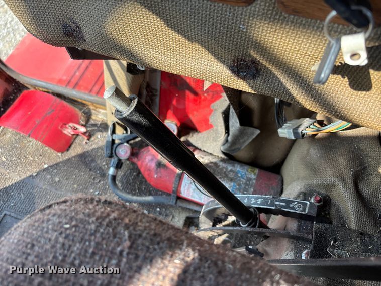image for item FC1875 1983 Massey Ferguson 850 combine