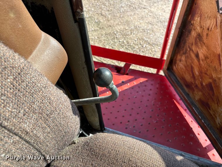 image for item FC1875 1983 Massey Ferguson 850 combine