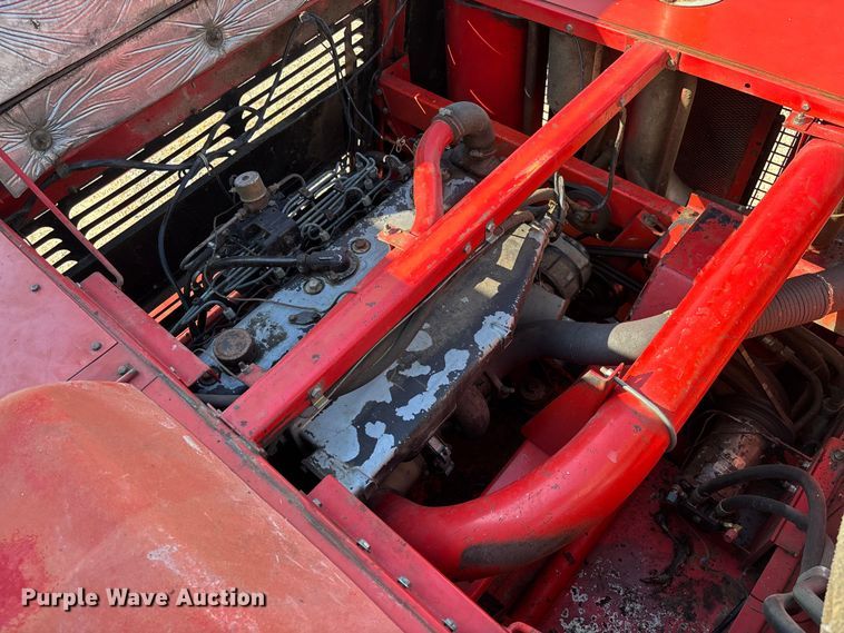 image for item FC1875 1983 Massey Ferguson 850 combine