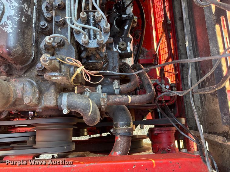 image for item FC1875 1983 Massey Ferguson 850 combine
