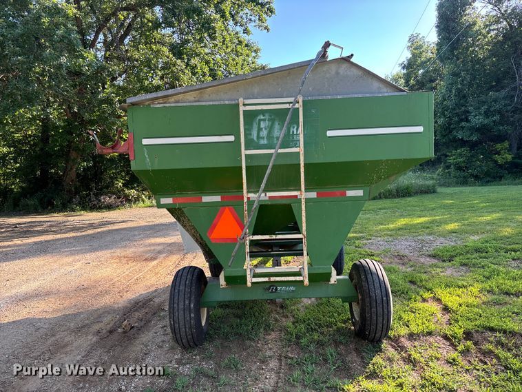 image for item FC1877 2007 Ez-Trail 3400 gravity wagon
