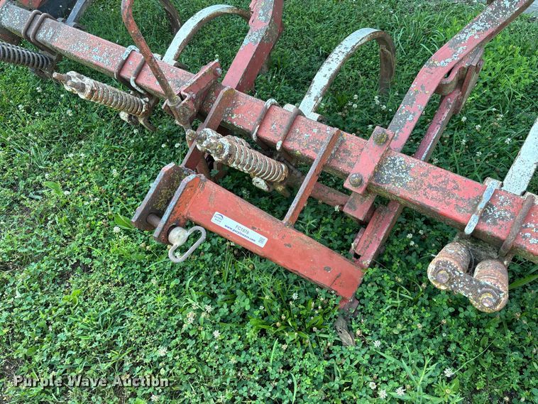 image for item FC1878 International Chisel plow