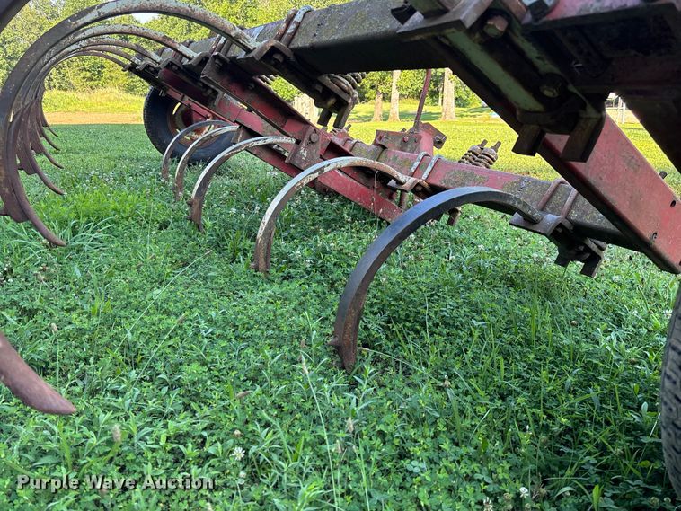 image for item FC1878 International Chisel plow