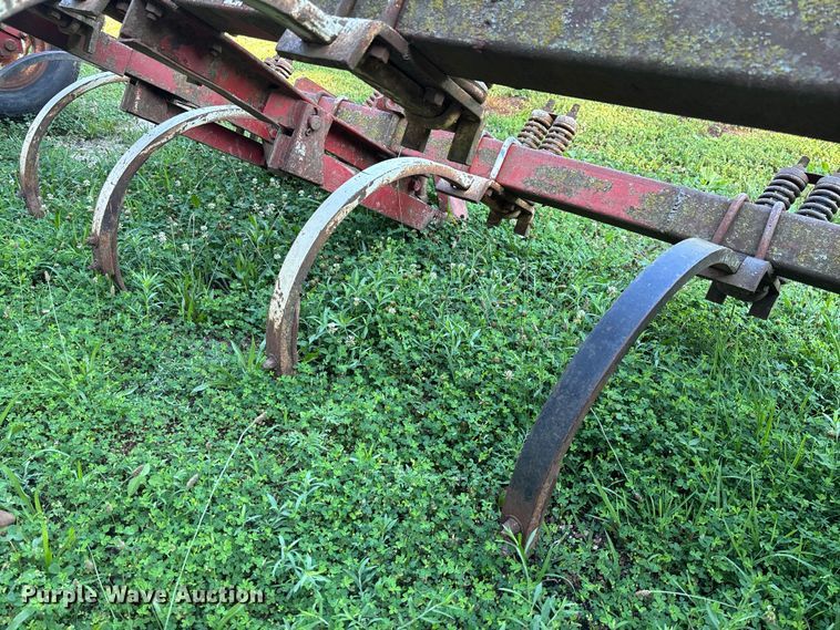 image for item FC1878 International Chisel plow