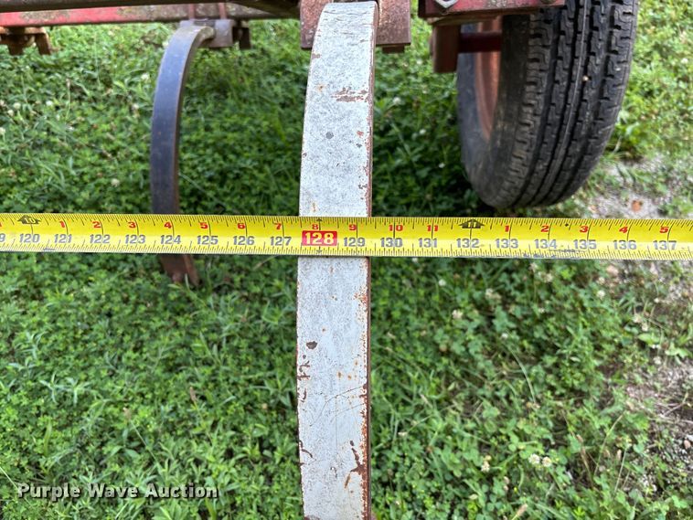 image for item FC1878 International Chisel plow