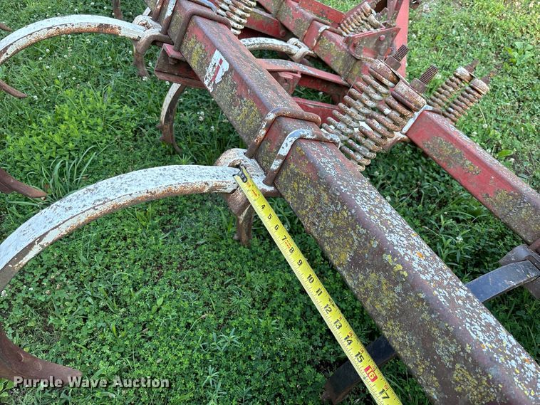image for item FC1878 International Chisel plow