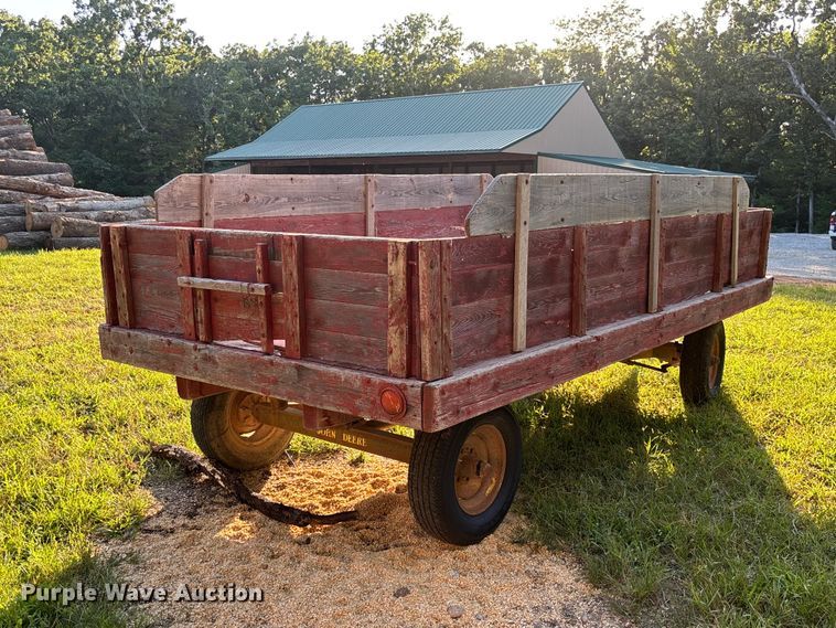 image for item FC1884 John Deere dump wagon