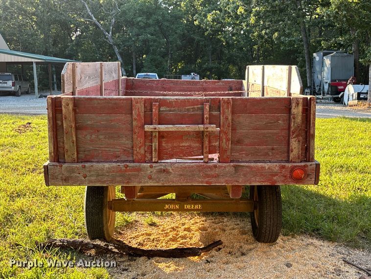 image for item FC1884 John Deere dump wagon