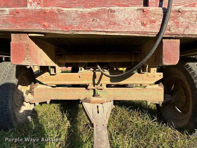 image for item FC1884 John Deere dump wagon