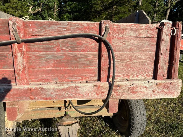 image for item FC1884 John Deere dump wagon