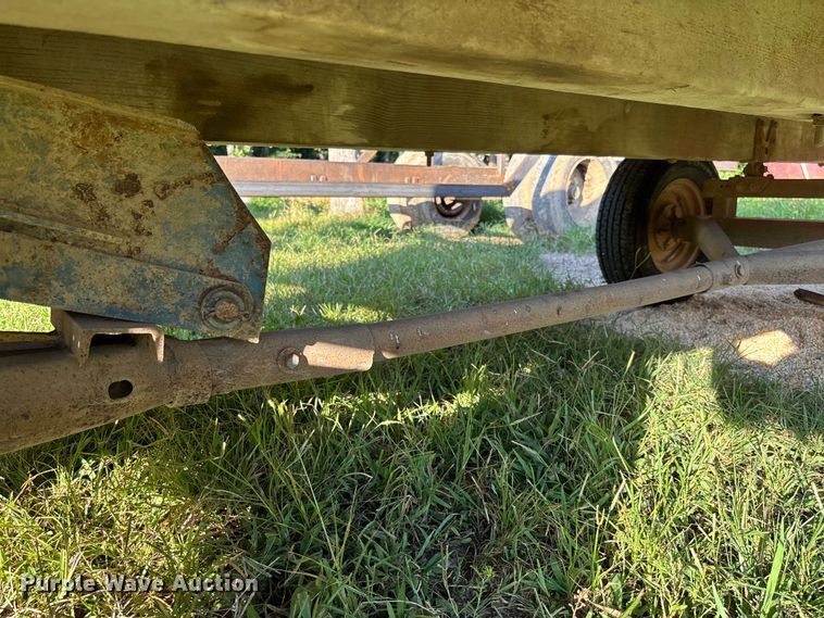 image for item FC1884 John Deere dump wagon