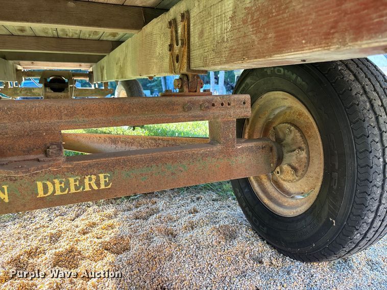 image for item FC1884 John Deere dump wagon