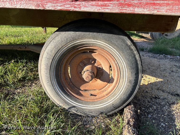 image for item FC1884 John Deere dump wagon