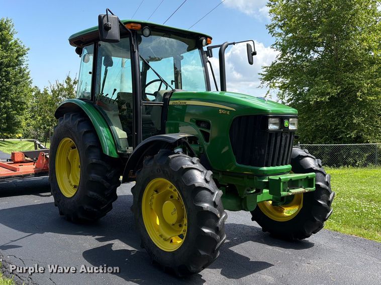 image for item FC3216 2013 John Deere 5101E MFWD tractor