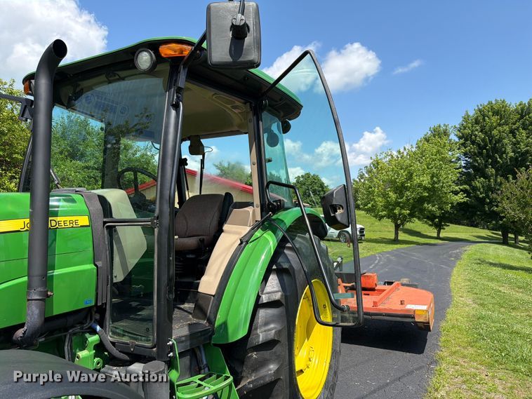 image for item FC3216 2013 John Deere 5101E MFWD tractor