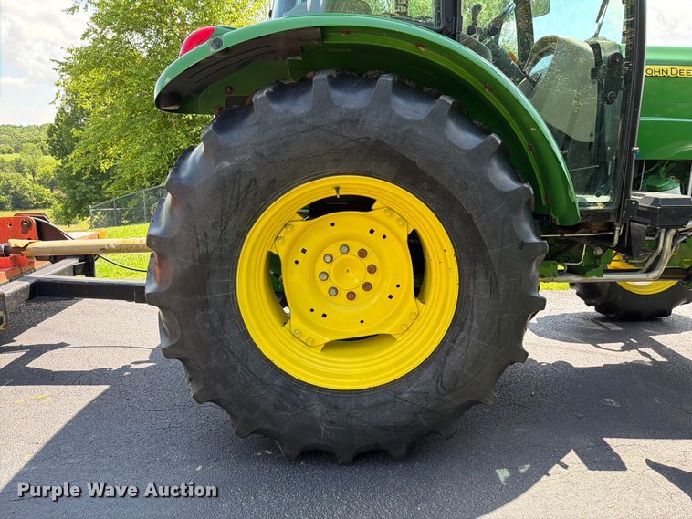 image for item FC3216 2013 John Deere 5101E MFWD tractor